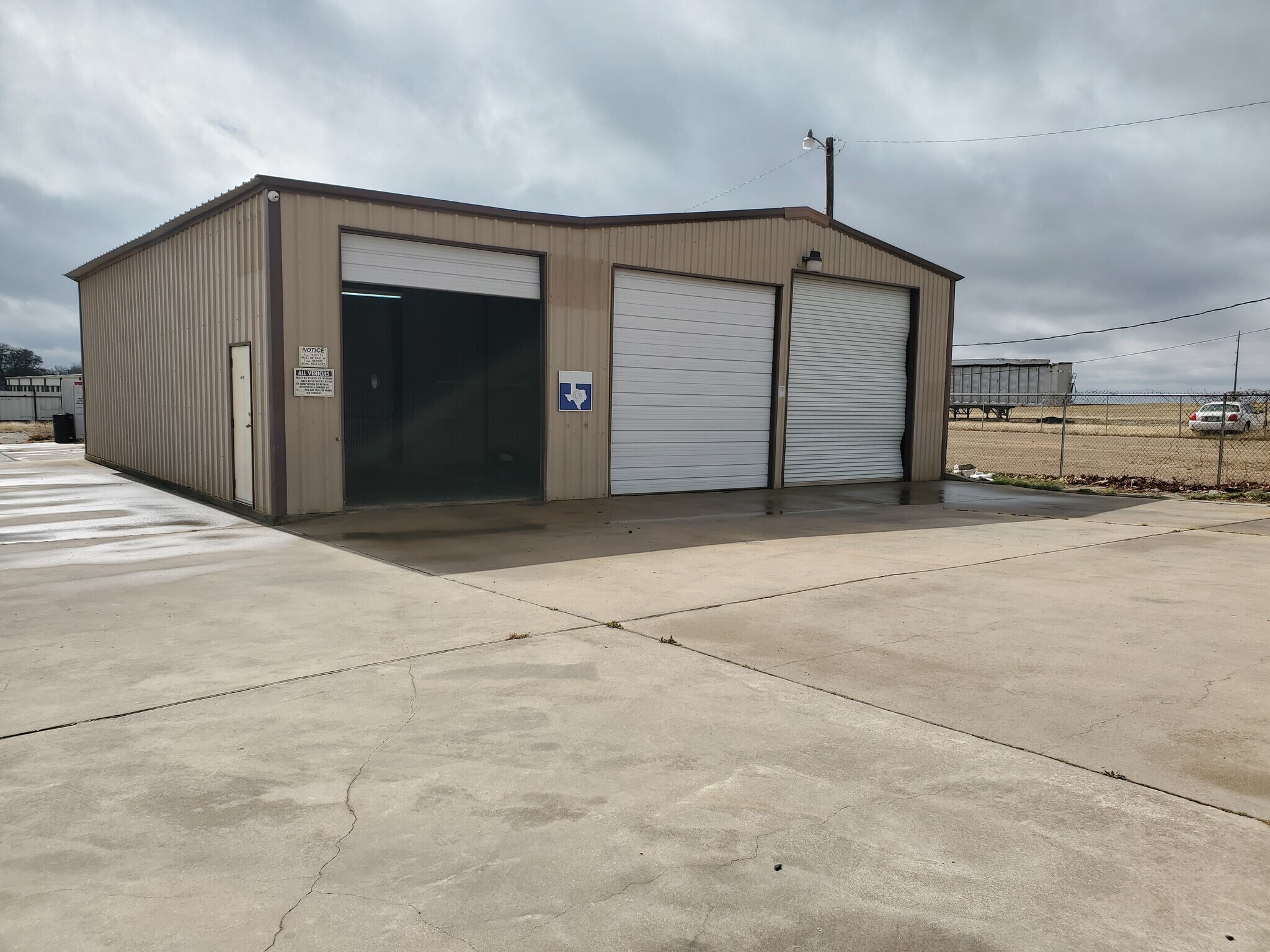 108 West Gillum, Grandview, TX à vendre Photo principale- Image 1 de 62