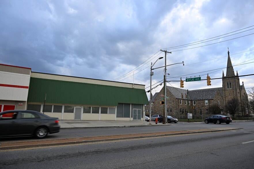 4446-4450 Park Heights Ave, Baltimore, MD for lease - Building Photo - Image 3 of 57
