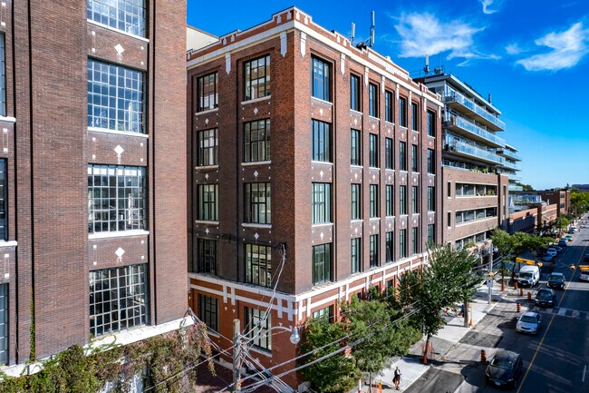 Plus de détails pour 235 Carlaw Ave, Toronto, ON - Bureau à louer