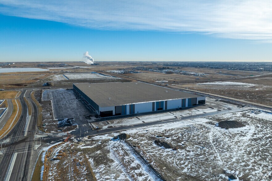 Crossiron Drive & Range Road 293, Calgary, AB à louer - Aérien - Image 3 de 28