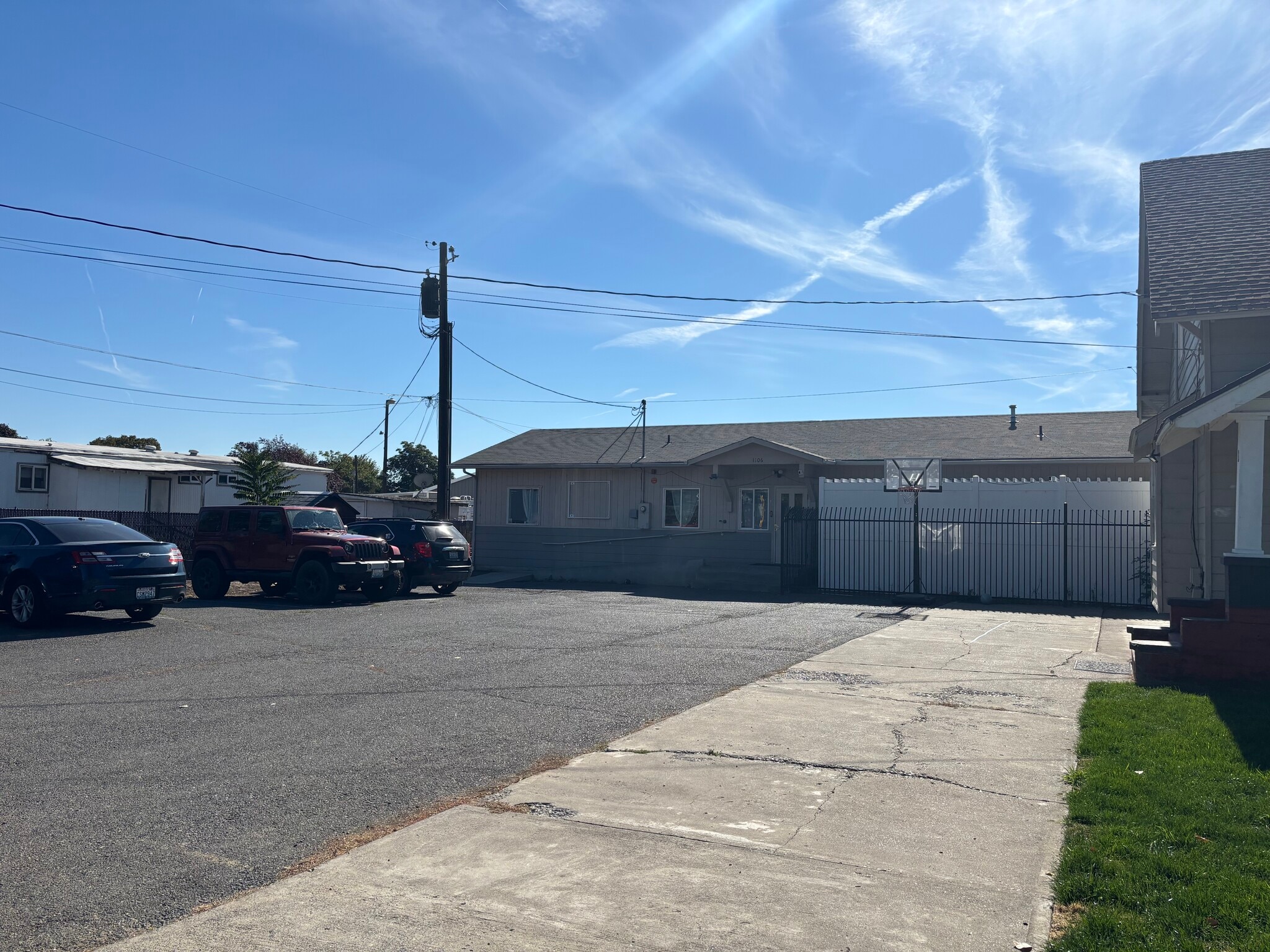 1106 Hathaway St, Yakima, WA for sale Primary Photo- Image 1 of 29