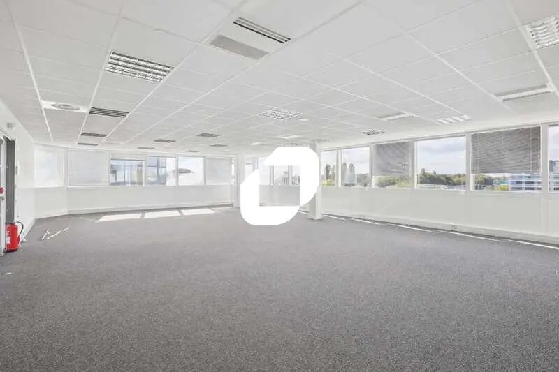 23 Avenue Louis Bréguet, Vélizy-Villacoublay à vendre - Photo du bâtiment - Image 3 de 16