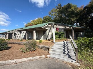 Plus de détails pour 704 Hillcrest Dr, Tupelo, MS - Bureau à louer