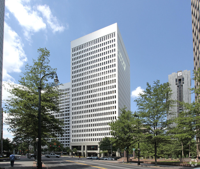 1175 Peachtree St NE, Atlanta, GA for lease - Building Photo - Image 2 of 47