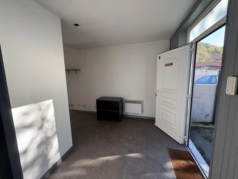 191 Cours Victor Hugo, Cenon for lease - Building Photo - Image 3 of 6