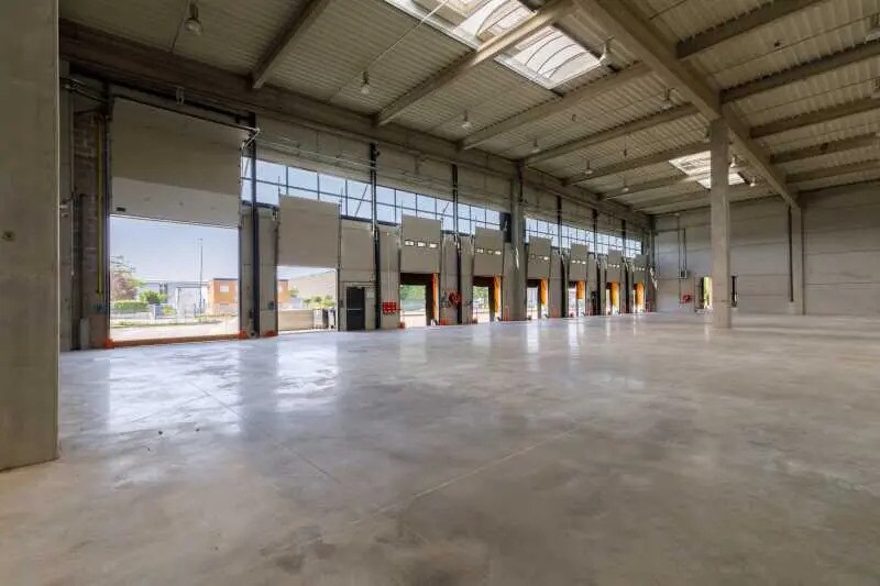 Office in Miribel for lease Building Photo- Image 1 of 13