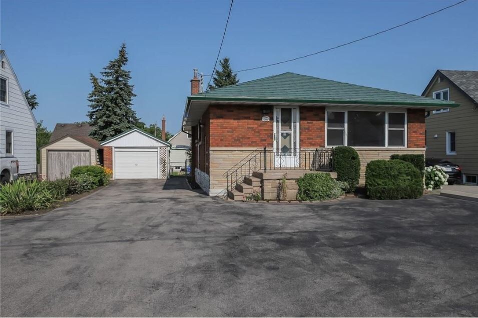 706 Upper James St, Hamilton, ON à vendre Photo principale- Image 1 de 1