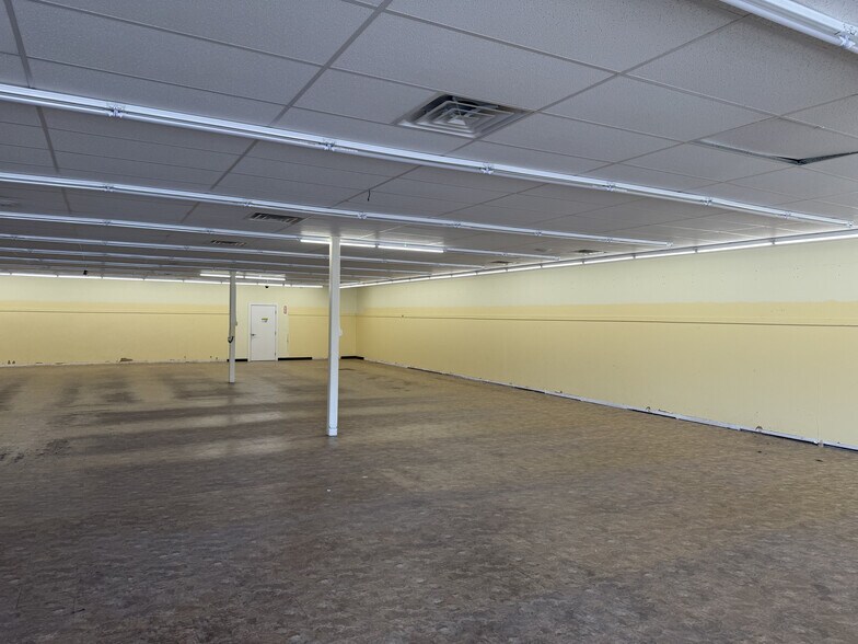 110 W South St, Groton, NY à vendre - Photo du bâtiment - Image 3 de 25