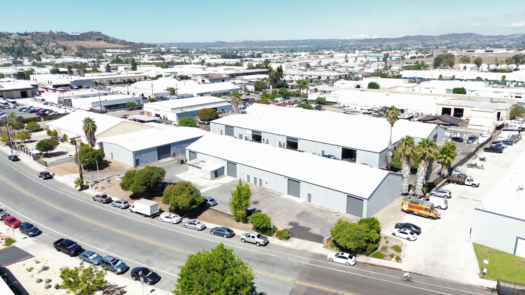 420 Vernon Way, El Cajon, CA à louer Photo du bâtiment- Image 1 de 4