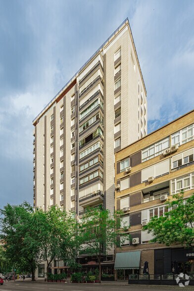 Paseo de la Habana, 15, Madrid, Madrid à louer - Photo du bâtiment - Image 2 de 3