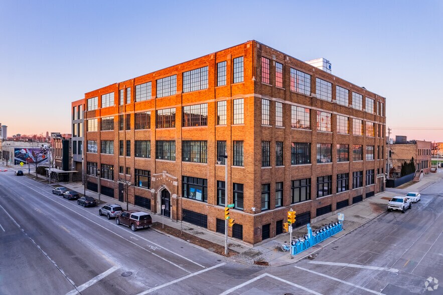 507 S 2nd St, Milwaukee, WI à louer - Photo du bâtiment - Image 1 de 16