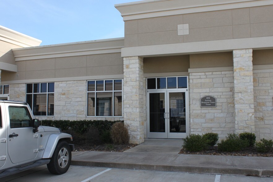 440 Cobia Dr, Katy, TX à louer - Photo du bâtiment - Image 2 de 12