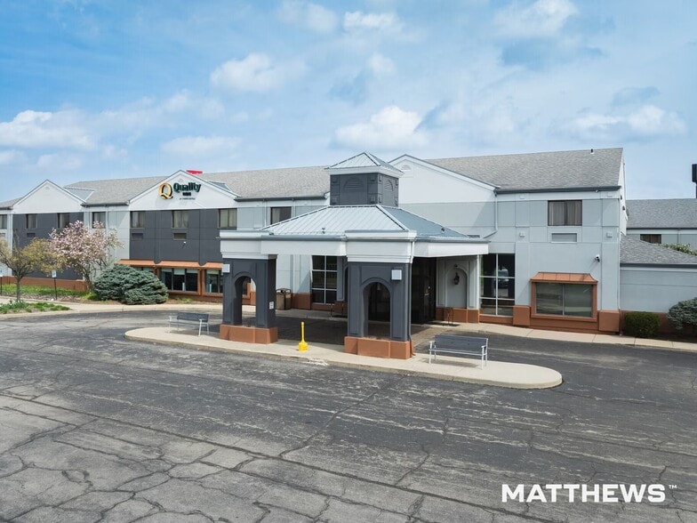 10621 Fremont Pike, Perrysburg, OH for sale - Building Photo - Image 1 of 3