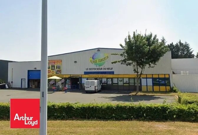 Commerce de détail dans Chartres à louer Photo du bâtiment- Image 1 de 5