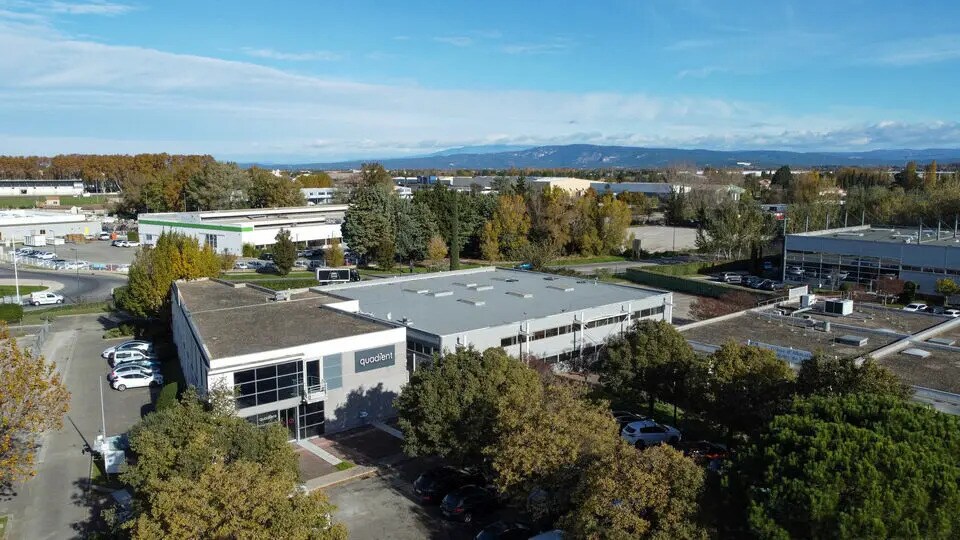 Office in Cavaillon for sale - Aerial - Image 2 of 4