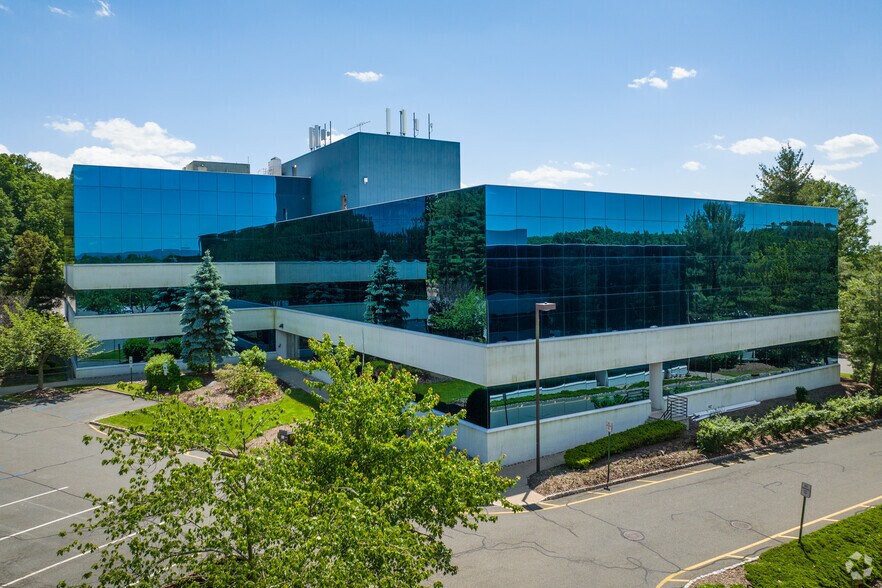 1680 Route 23 N, Wayne, NJ à louer - Photo du bâtiment - Image 2 de 7