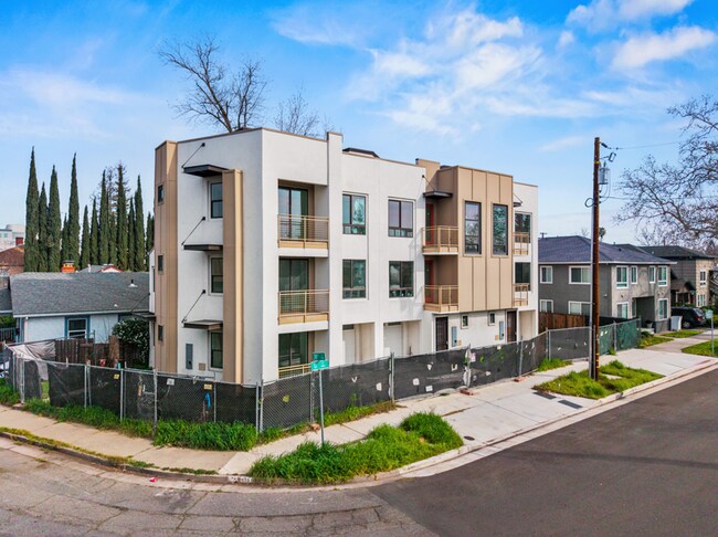 Plus de détails pour 2031 30th St, Sacramento, CA - Multi-résidentiel à vendre