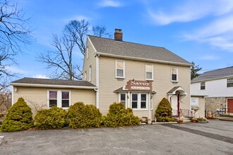 914 Center St, Lewiston, NY for lease Interior Photo- Image 2 of 59