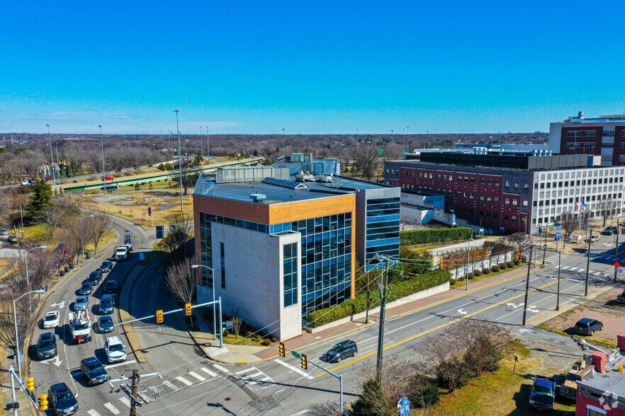700 N 4th St, Richmond, VA à louer - Photo du bâtiment - Image 2 de 3