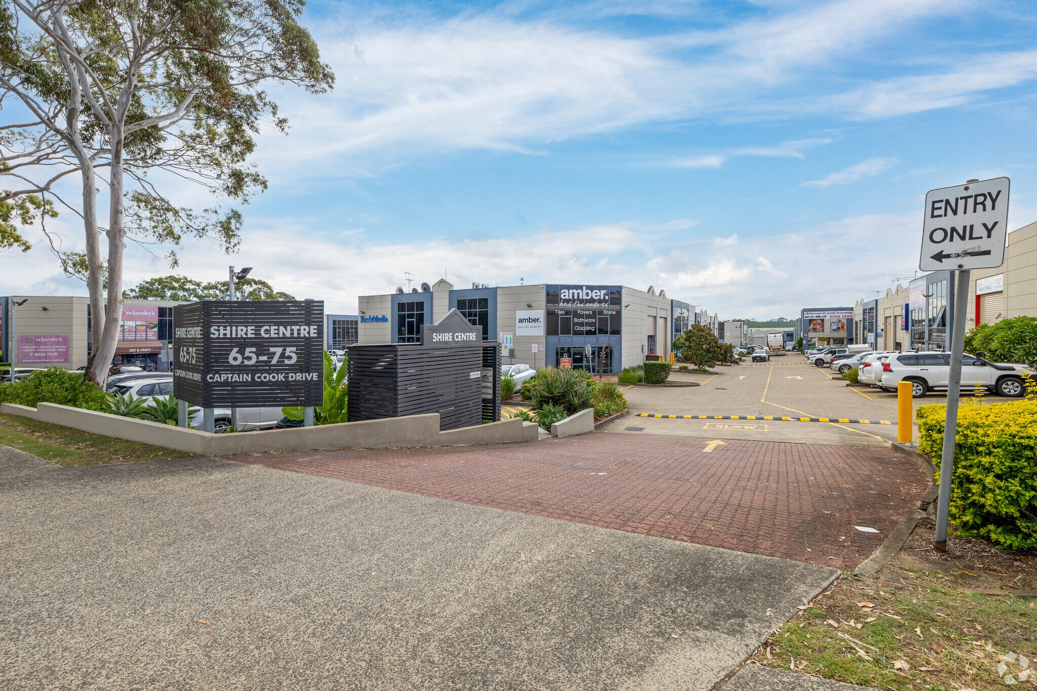 65 Captain Cook Dr, Caringbah for sale Primary Photo- Image 1 of 11