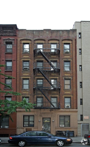 332 E 71st St, New York, NY for sale - Primary Photo - Image 1 of 1