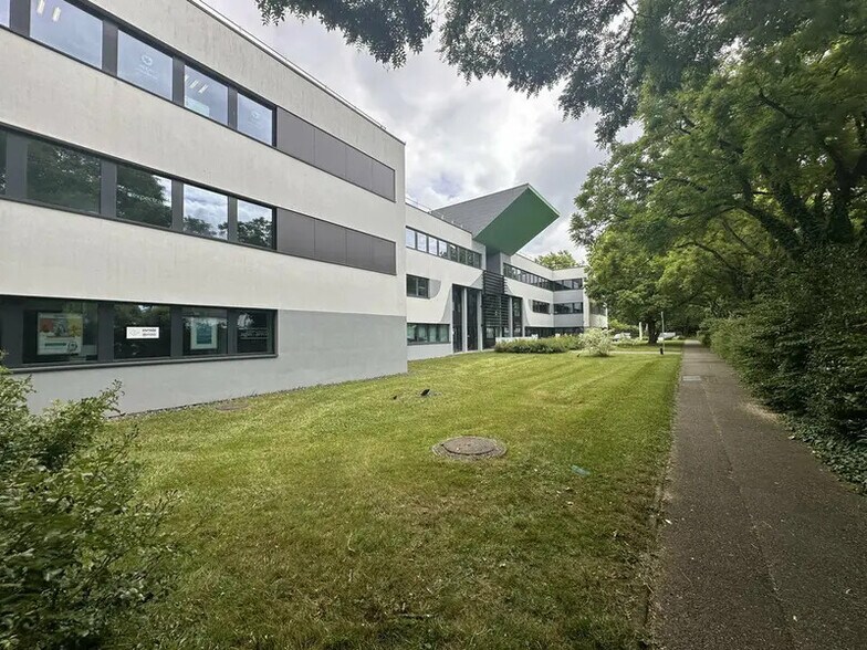 Bureau dans Strasbourg à louer - Photo du bâtiment - Image 3 de 12