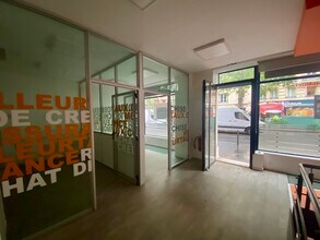 Retail in 66 Boulevard Raspail, Paris for lease Interior Photo- Image 2 of 10