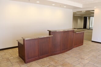 1372 N McDowell Blvd, Petaluma, CA for lease Interior Photo- Image 2 of 7
