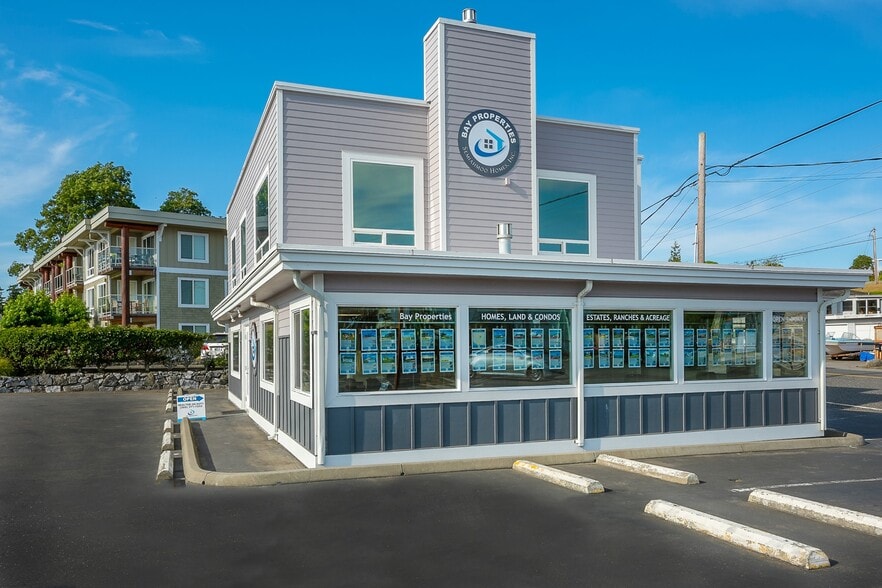 8045 Birch Bay Dr, Blaine, WA for sale - Building Photo - Image 3 of 17