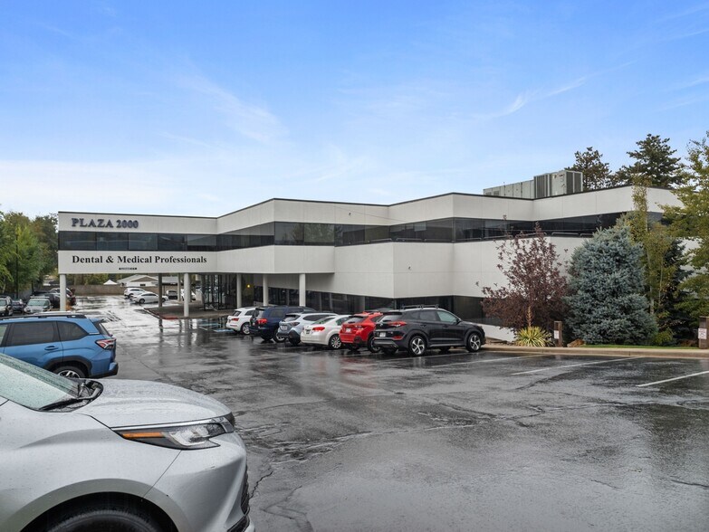 7138 S Highland Dr, Salt Lake City, UT à louer - Photo du bâtiment - Image 2 de 11