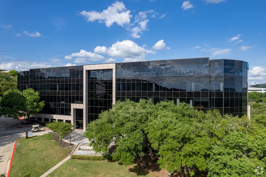 6300 Bridgepoint Pky, Austin, TX à louer - Photo du bâtiment - Image 2 de 16