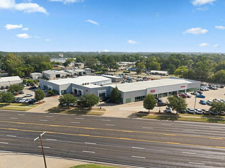 4818 Troup Hwy, Tyler, TX à vendre - Photo du bâtiment - Image 2 de 27