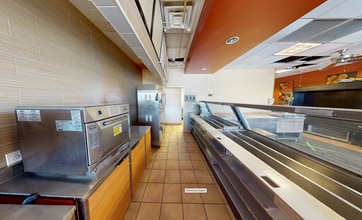 1613-1623 Oriental Blvd, Brooklyn, NY for lease Building Photo- Image 2 of 6