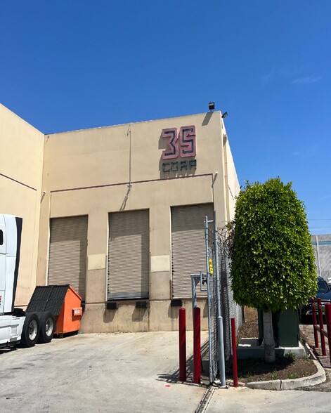 1251 E Walnut St, Compton, CA for lease - Building Photo - Image 2 of 2