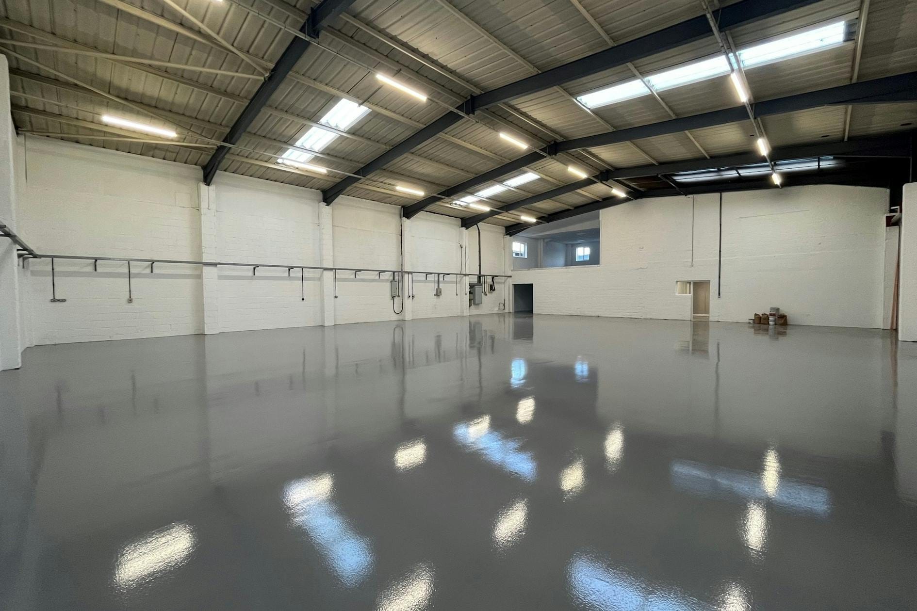 Athena Ave, Swindon for lease Interior Photo- Image 1 of 7