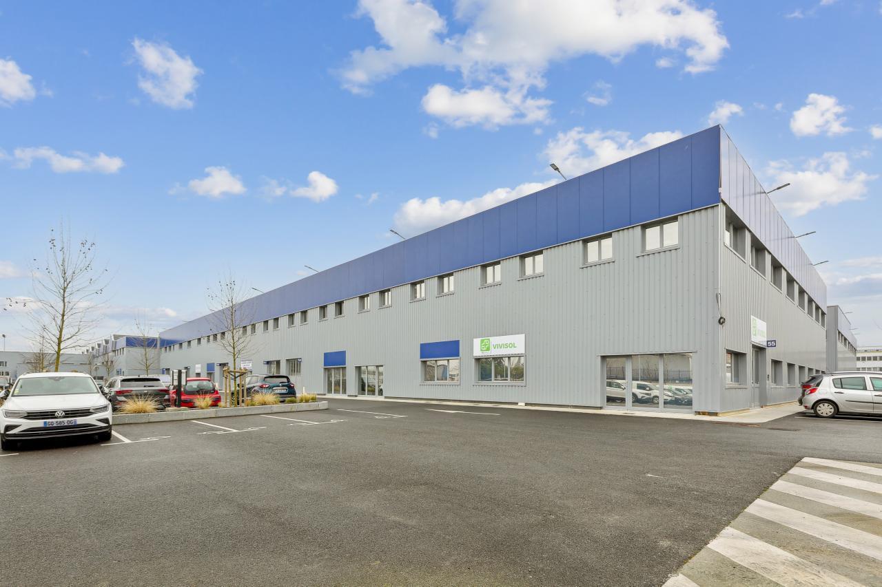 Flex in Vaux-le-Pénil for lease Building Photo- Image 1 of 19