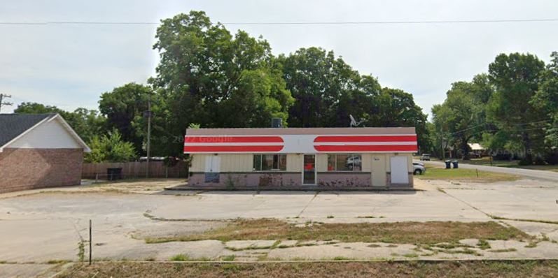 150 S Grand Ave, Greenfield, MO à vendre - Photo du bâtiment - Image 2 de 13