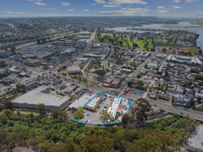 2690 Garnet Ave, San Diego, CA for sale - Building Photo - Image 1 of 4