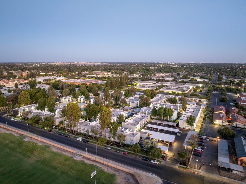 1577 E Bulldog Ln, Fresno, CA for sale - Building Photo - Image 3 of 20