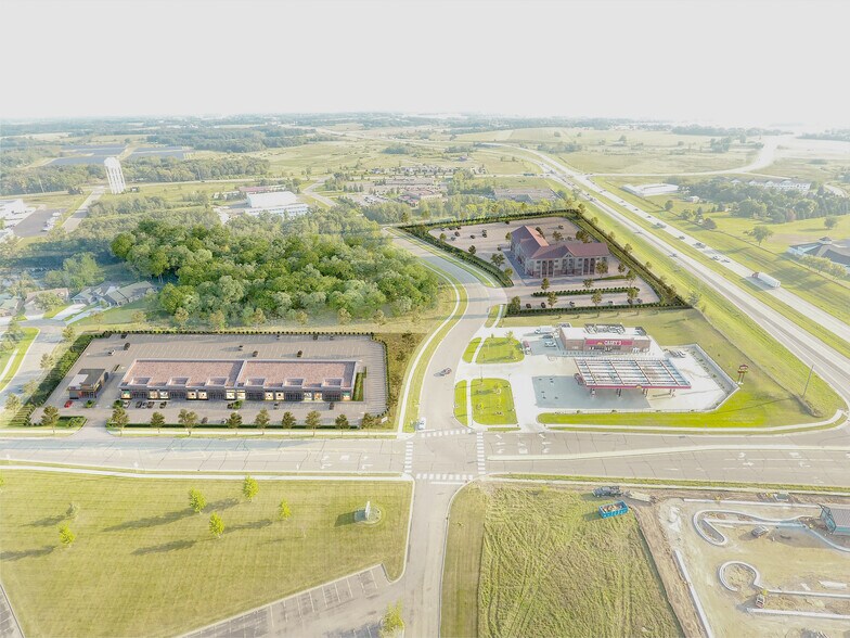 18th St N, Sauk Rapids, MN à vendre - Photo du bâtiment - Image 2 de 6