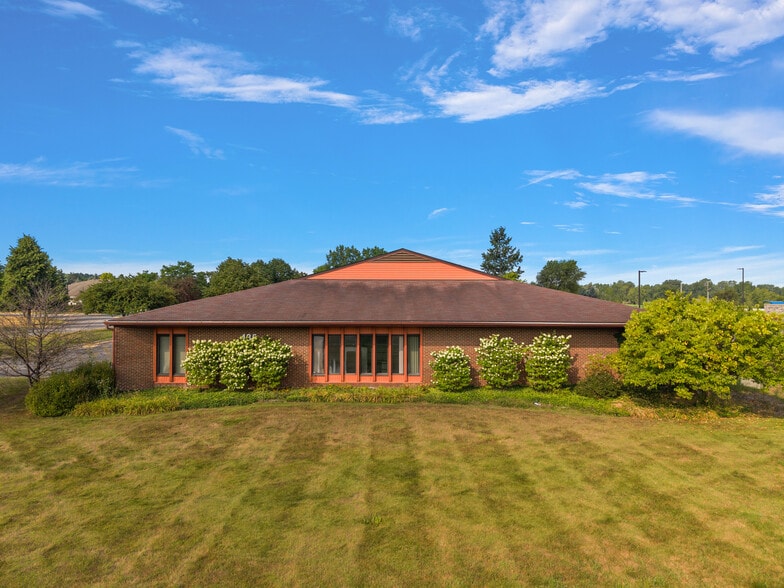 485 Lapeer Rd, Oxford, MI for sale - Building Photo - Image 2 of 5