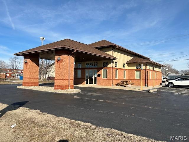 263 Madison ave, Wood River, IL for sale Primary Photo- Image 1 of 11