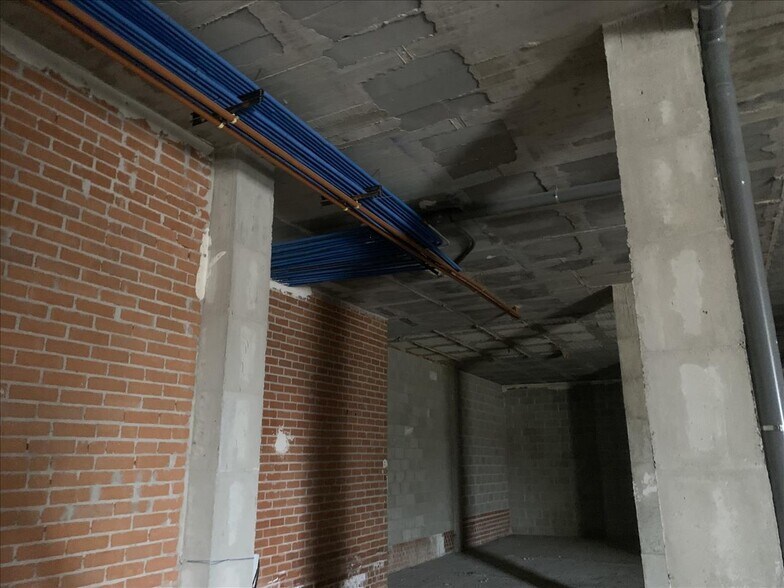 Commerce de détail dans Ávila à vendre - Photo du bâtiment - Image 3 de 11