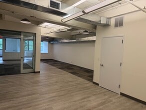 50 S Buckhout St, Irvington, NY for lease Interior Photo- Image 1 of 3