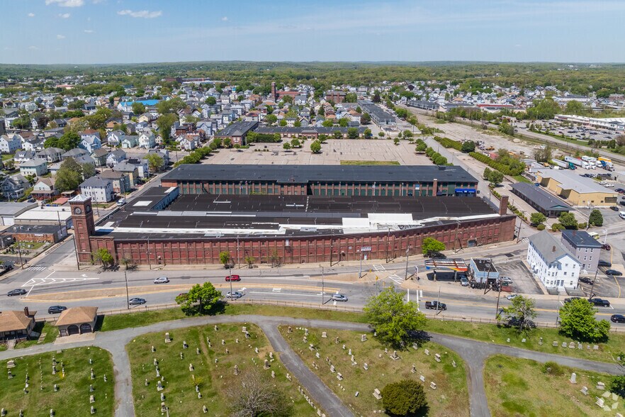 21 Sabin St, Pawtucket, RI à louer - Aérien - Image 3 de 10