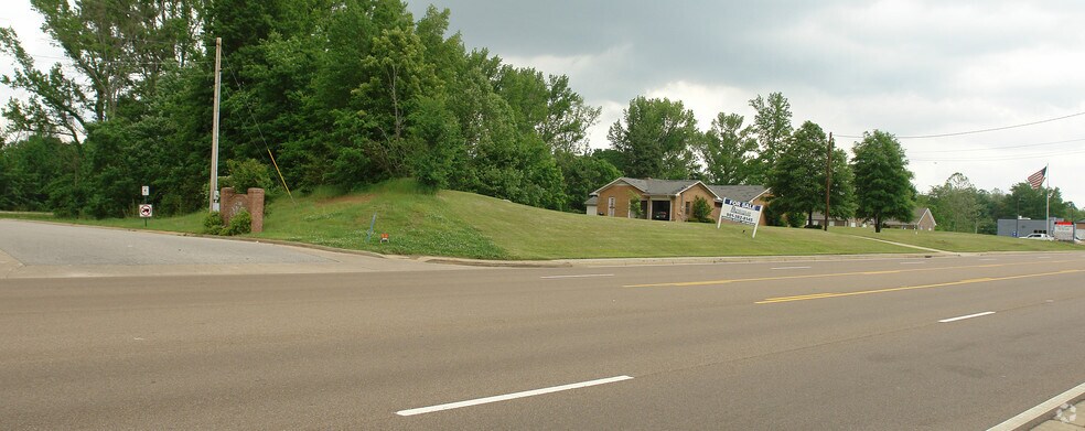 6665 Us-64 Hwy, Oakland, TN à vendre - Photo du bâtiment - Image 2 de 5