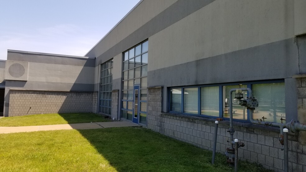 13231 Euclid Ave, East Cleveland, OH for lease - Building Photo - Image 3 of 5