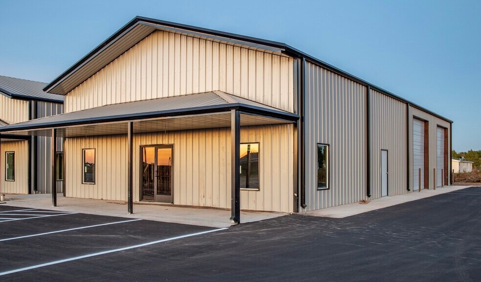 13805 Avenue P, Lubbock, TX for sale - Building Photo - Image 2 of 5