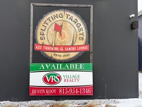 245 S West Ave, Kankakee, IL à louer Photo intérieure- Image 2 de 11