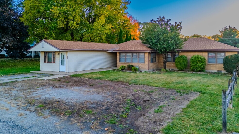 508 N Broadway, Peru, IN à vendre - Photo du bâtiment - Image 2 de 29